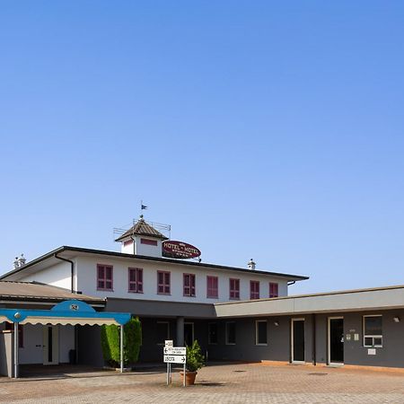 Hotel Motel Sporting Montodine エクステリア 写真