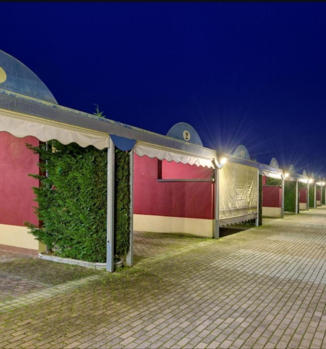 Hotel Motel Sporting Montodine エクステリア 写真